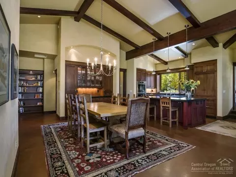 19013 Squirreltail Loop, Bend, OR 97703 photo 11