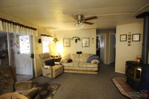60886 Ridge Dr, Bend, OR 97702 photo 7