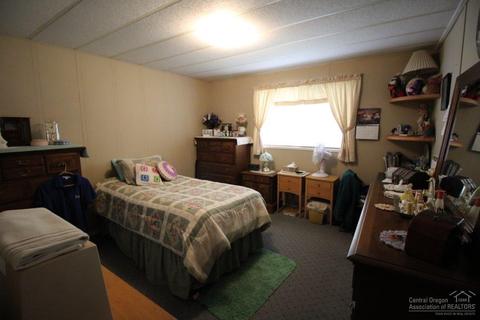 60886 Ridge Dr, Bend, OR 97702 photo 11