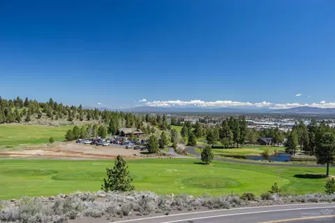 2612 Compass Corner Loop, Bend, OR 97703 photo 18