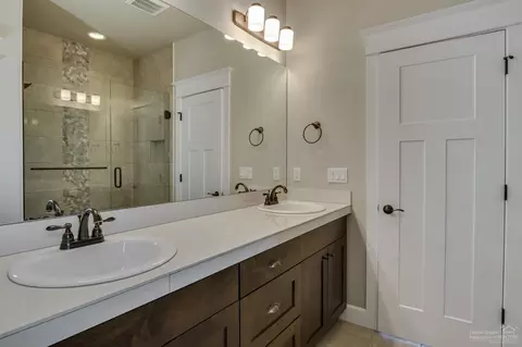 2612 Compass Corner Loop, Bend, OR 97703 photo 16