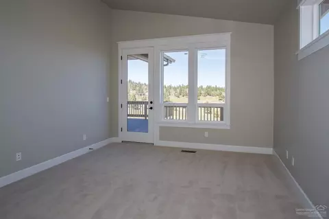 2612 Compass Corner Loop, Bend, OR 97703 photo 13