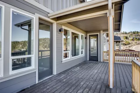 2612 Compass Corner Loop, Bend, OR 97703 photo 1