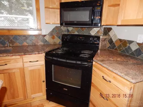 145531 Post Ct, La Pine, OR 97739 photo 5