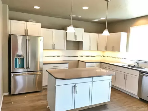 21257 Darnel Ave, Bend, OR 97702 photo 4