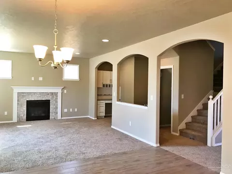 21257 Darnel Ave, Bend, OR 97702 photo 6
