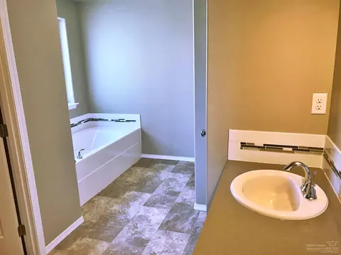 21257 Darnel Ave, Bend, OR 97702 photo 9