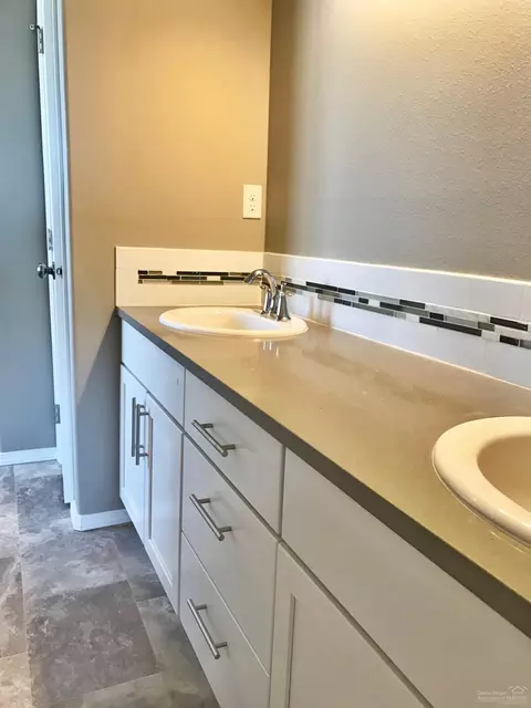 21257 Darnel Ave, Bend, OR 97702 photo 10