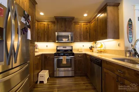 20244 Badger Rd, Bend, OR 97702 photo 5