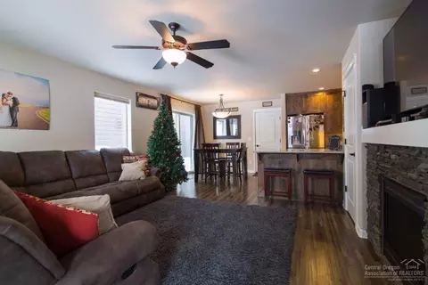 20244 Badger Rd, Bend, OR 97702 photo 4