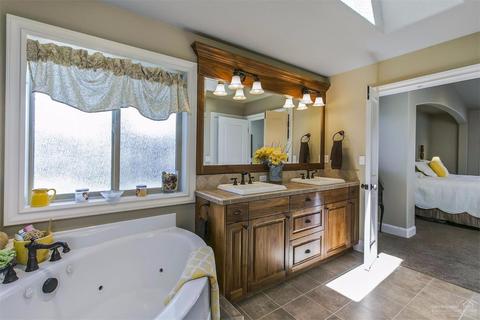 60312 Sage Stone Loop, Bend, OR 97702 photo 11