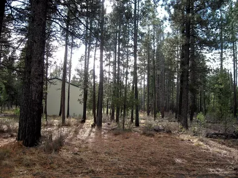 16709 Winchester Dr, Bend, OR 97707 photo 3