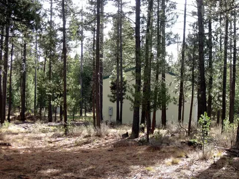 16709 Winchester Dr, Bend, OR 97707 photo 2