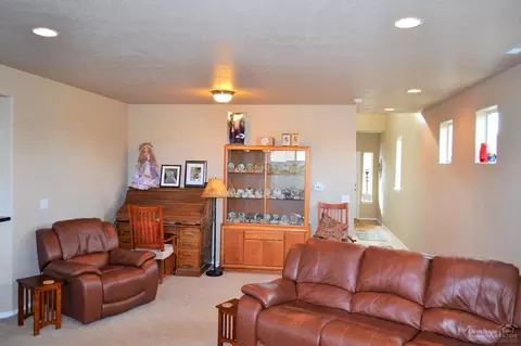 21188 Keyte Rd, Bend, OR 97701 photo 7