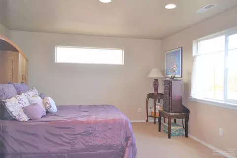 21188 Keyte Rd, Bend, OR 97701 photo 9