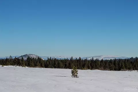 19005 Ridgeline Ct, Bend, OR 97703 photo 9