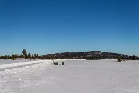 19005 Ridgeline Ct, Bend, OR 97703 photo 2