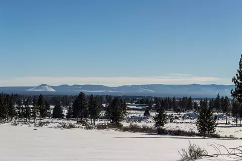 19005 Ridgeline Ct, Bend, OR 97703 photo 5