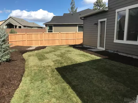 61096 SE Stari Most Loop, Bend, OR 97702 photo 8