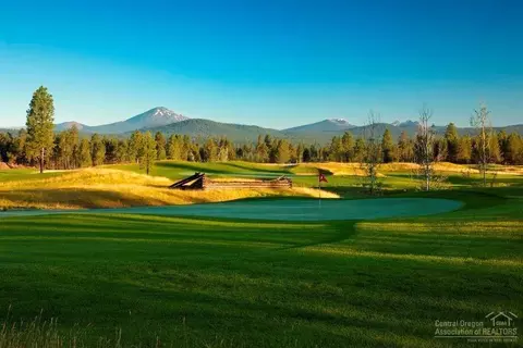 56670 Sunstone Loop, Bend, OR 97707 photo 10