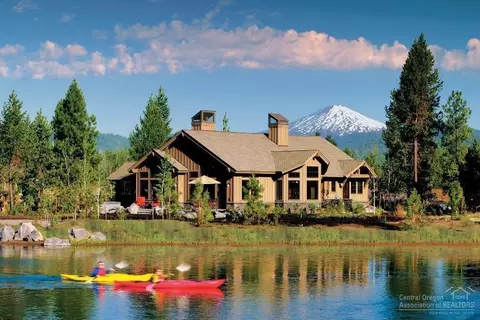 56670 Sunstone Loop, Bend, OR 97707 photo 9