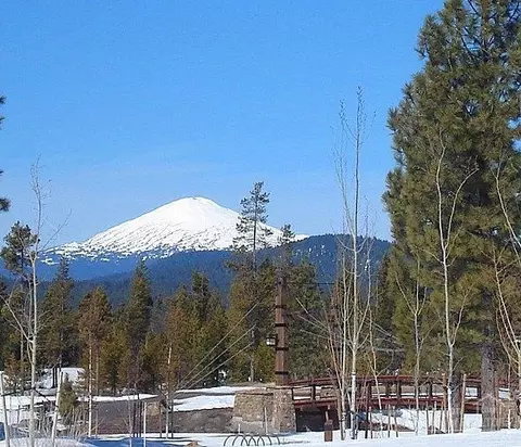56670 Sunstone Loop, Bend, OR 97707 photo 3