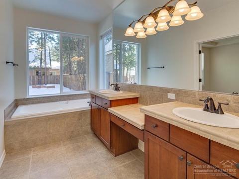 61370 Huckleberry Pl, Bend, OR 97702 photo 17