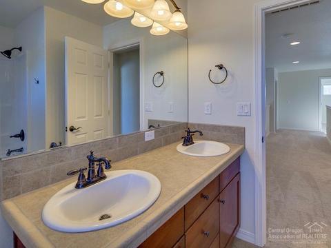 61370 Huckleberry Pl, Bend, OR 97702 photo 20