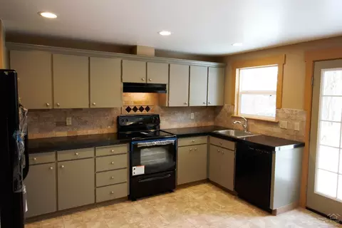 2781 NE Ocker Dr, Bend, OR 97701 photo 4