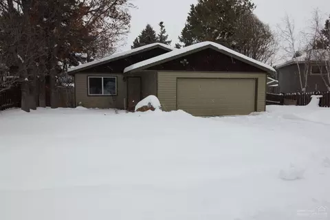2781 NE Ocker Dr, Bend, OR 97701 photo 1