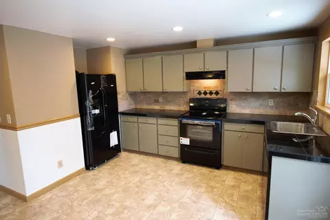 2781 NE Ocker Dr, Bend, OR 97701 photo 5