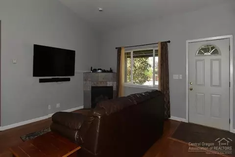 3082 NE Post Ave, Bend, OR 97701 photo 8
