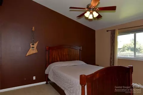3082 NE Post Ave, Bend, OR 97701 photo 10