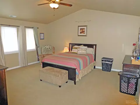 20238 Morgan Loop, Bend, OR 97703 photo 14