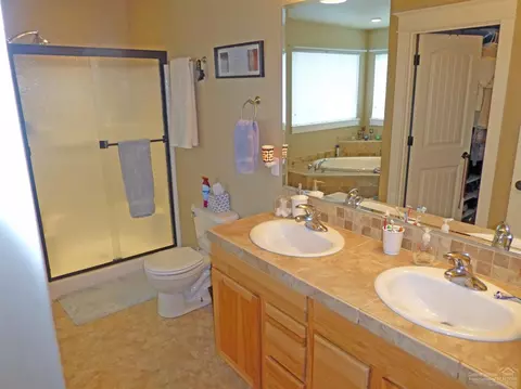 20238 Morgan Loop, Bend, OR 97703 photo 16