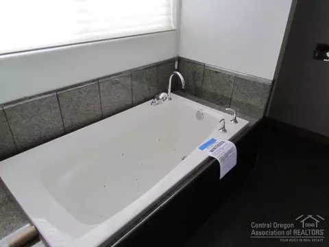 723 NE 11th St, Bend, OR 97701 photo 11