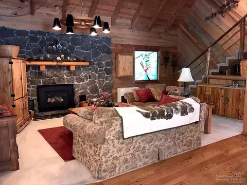 54864 Jack Pine Rd, Bend, OR 97707 photo 6