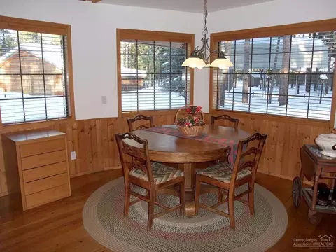 54864 Jack Pine Rd, Bend, OR 97707 photo 9