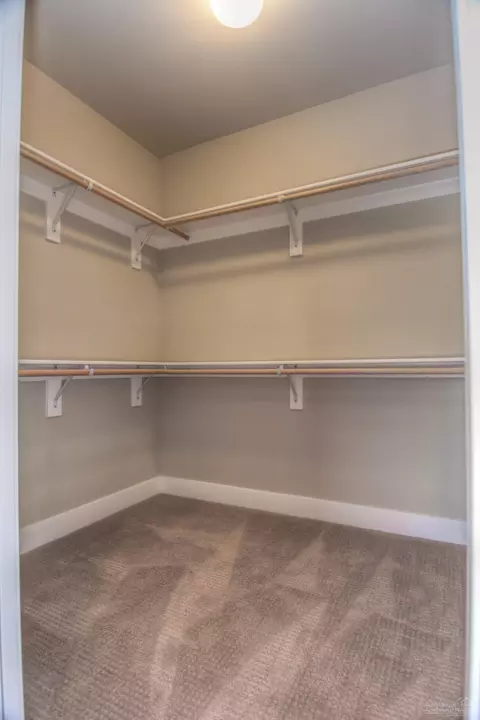 1215 NE Hoover Loop, Bend, OR 97701 photo 16