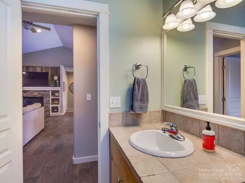63451 Stacy Ln, Bend, OR 97701 photo 18