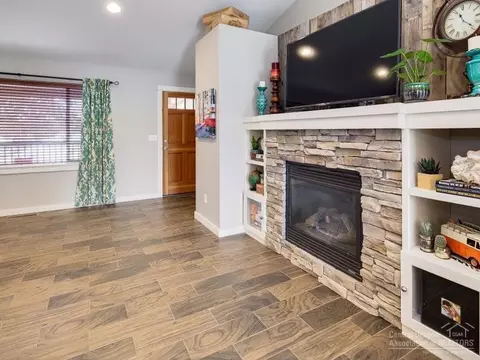 63451 Stacy Ln, Bend, OR 97701 photo 7