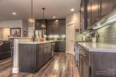 21315 Brooklyn Ct, Bend, OR 97701 photo 9