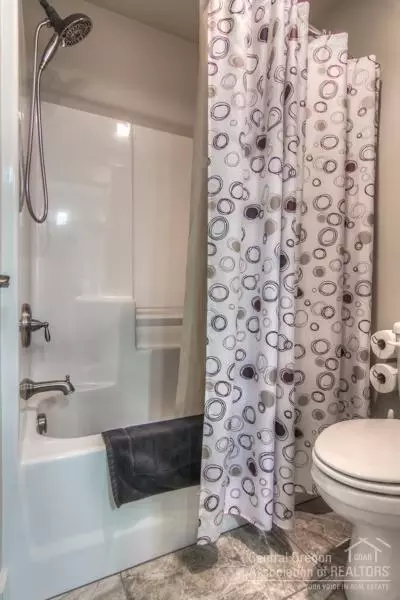 21315 Brooklyn Ct, Bend, OR 97701 photo 13