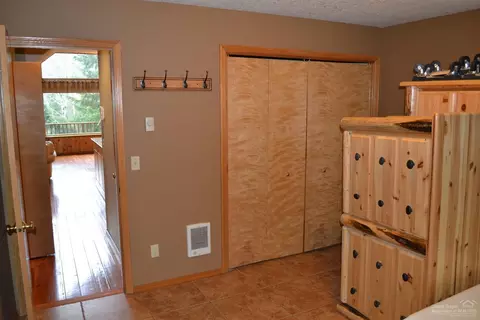 28130 E Mountain View Dr, Welches, OR 97067 photo 12
