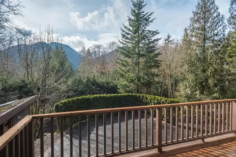 28130 E Mountain View Dr, Welches, OR 97067 photo 4