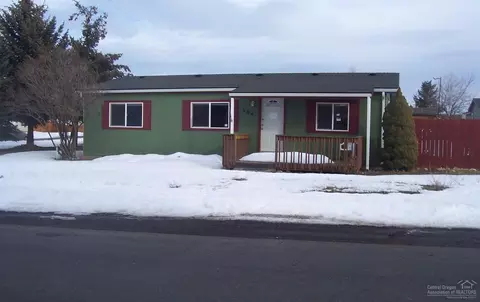 504 E Ridgeview Dr, Culver, OR 97734 photo 1