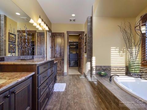 64470 Research Rd, Bend, OR 97703 photo 14
