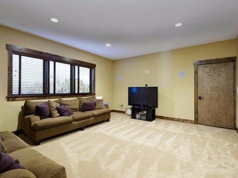 64470 Research Rd, Bend, OR 97703 photo 23