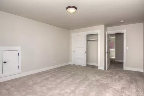1270 NE Hoover Loop, Bend, OR 97701 photo 19