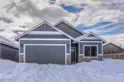 2945 NE Flagstone Ave, Bend, OR 97701 photo 1